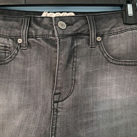 Altar'd State Distressed Henrix Raw Hem Rewash Black Summer Short Size 27 - Picture 7 of 15